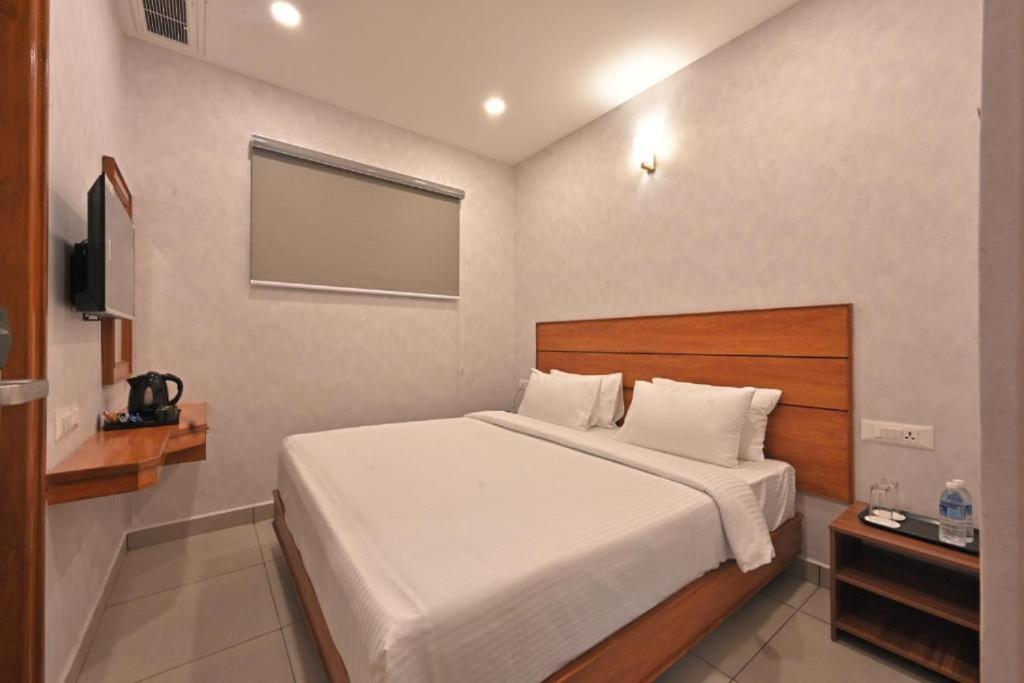 Cr Rivera Hotel Madurai Ngoại thất bức ảnh